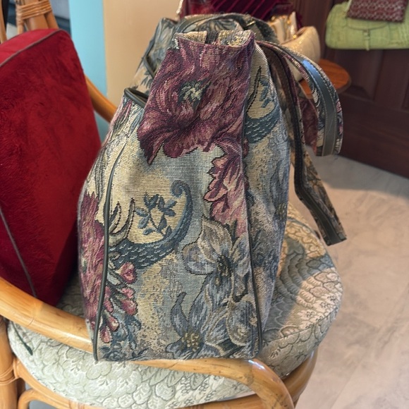 DVF  travel bag  overnight  weekender tapestry  green red pink blue   like new - Picture 6 of 17